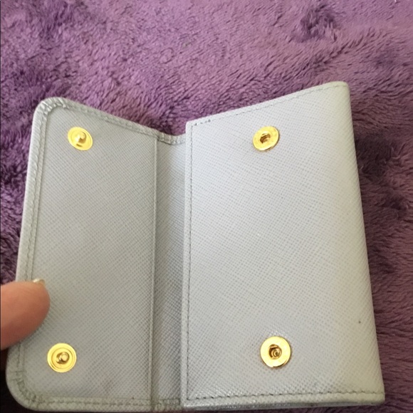 Authentic Prada Saffiano Ribbone Motif  Leather 5 Key Holder - Picture 8 of 13